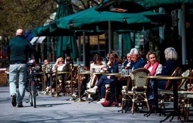 Швеция снимает почти все карантинные ограничения