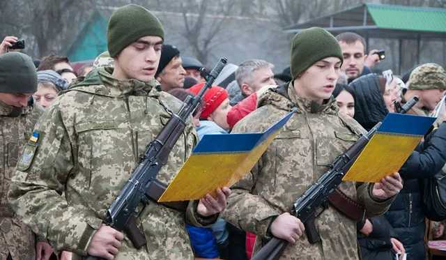Стало известно, когда начнется осенний призыв и сколько человек призовут в армию