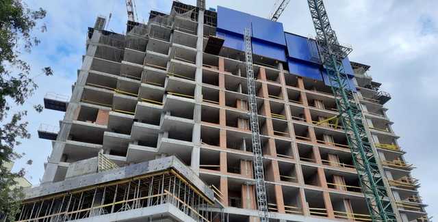 В Киеве директор фирмы незаконно захватил участок земли под высотку