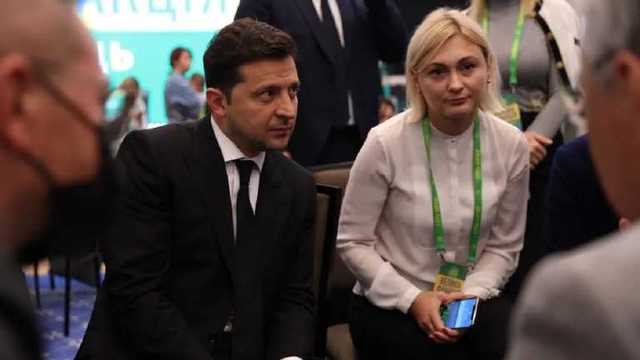 Тройка с плюсом, – Зеленский оценил работу "слуг" за 2 года