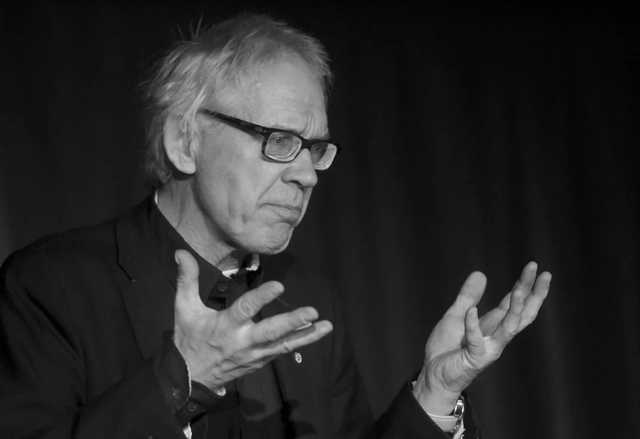 В Швеции в ДТП погиб автор карикатур на пророка Мухаммеда