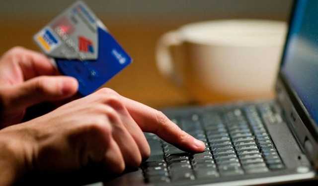 В Украине появилась новая схема мошенничества, используют "Новую почту": жертвой может стать любой