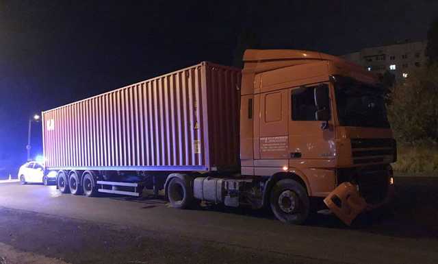 Наезд грузовика на детей в Харькове: один из пострадавших подростков умер в больнице