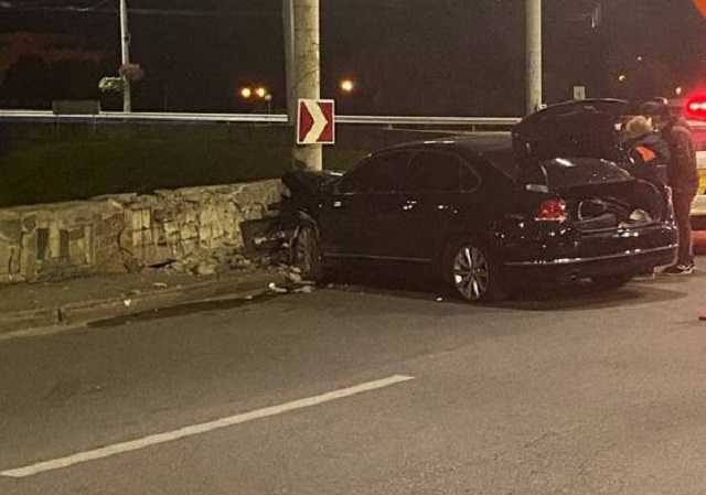 Ехали со дня рождения: в Киеве произошло ДТП при участии сотрудника СБУ