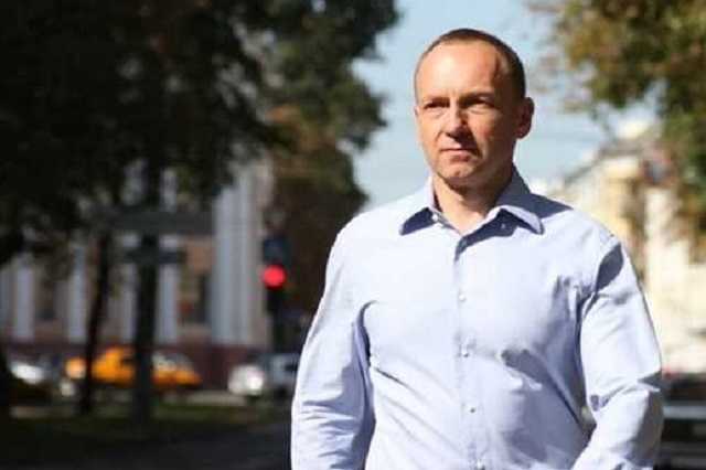 В Чернигове невакцинированных чиновников обязали сдавать ПЦР-тесты