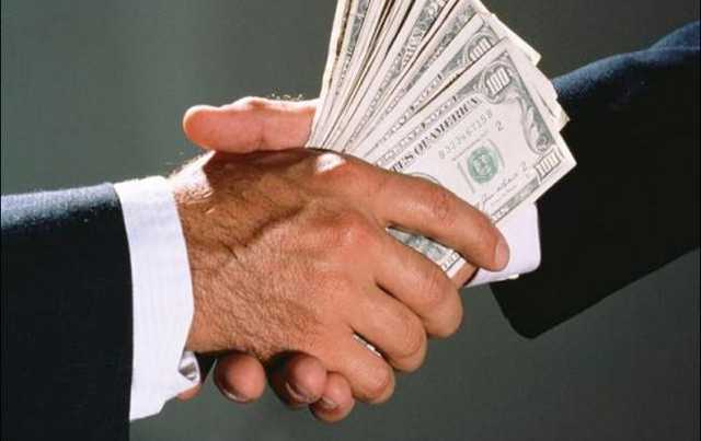 В Госпродпотребслужбе получили 30 млн гривен взяток за проверку сельхозтехники