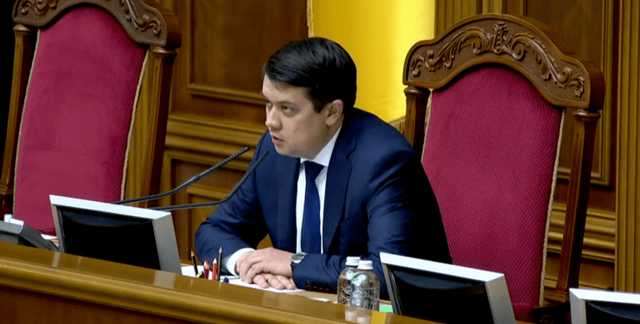 Разумков обвинил "слуг народа" в шантаже