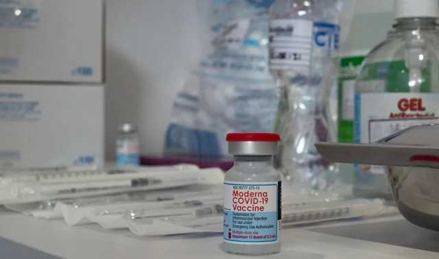 В Финляндии приостановили вакцинацию Moderna для мужчин до 30 лет