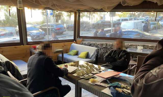 В Киеве чиновник мэрии шантажировал предпринимателей