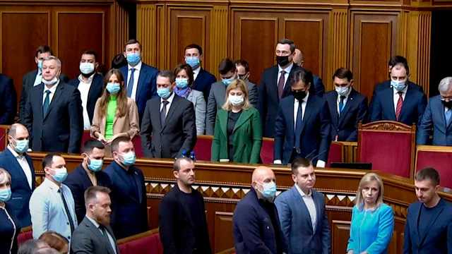 Рада минутой молчания почтила память депутата Полякова