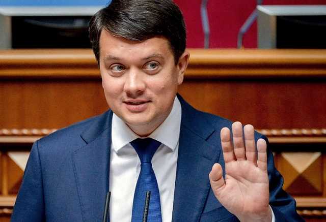Проработал 770 дней: стало известно, сколько заработал Разумков в должности председателя Рады