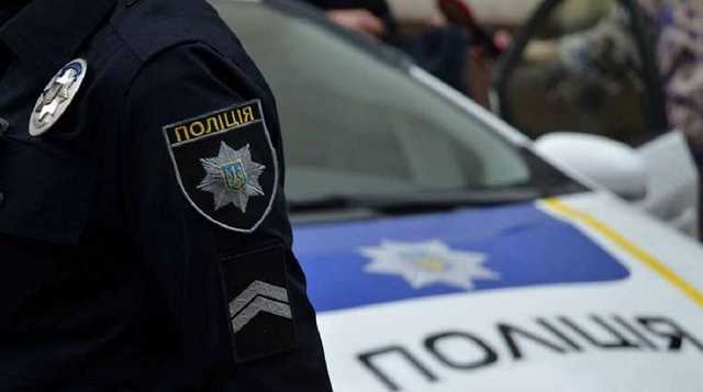 В Краматорске патрульные сбили женщину с ребенком на "зебре"