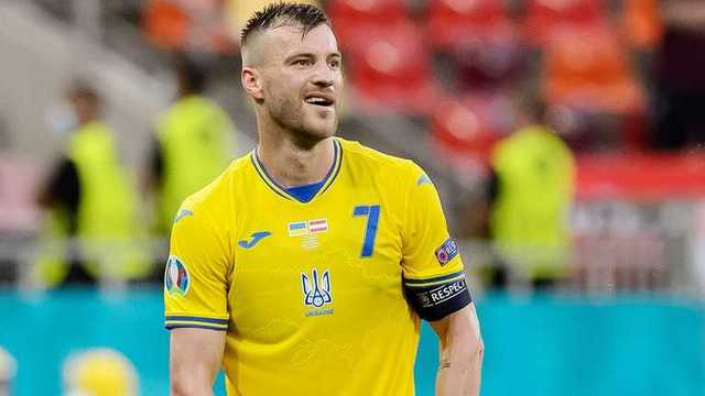 Ярмоленко бешеным голом раскрыл ворота Боснии и Герцеговины