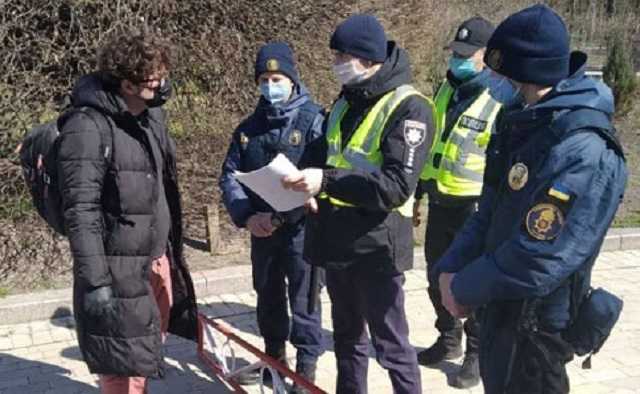 Штамм Дельта уже везде: карантин в Украине будет контролировать полиция