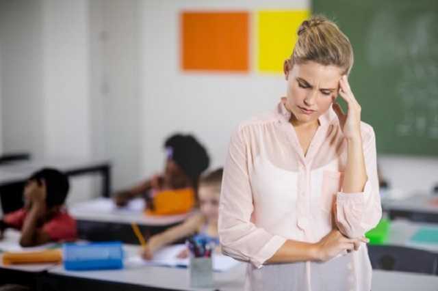 В Киеве школьники троллят учительницу песней о Бандере: женщина отказывается выходить на работу