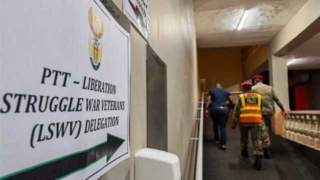 В ЮАР ветераны взяли в заложники министров