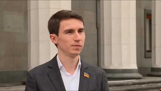 Зеленский дал заслуженного юриста «слуге» и племяннику бизнесмена Павлюка