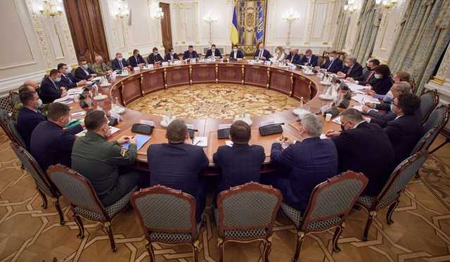 На заседание СНБО прибыли Малюська и Ткаченко