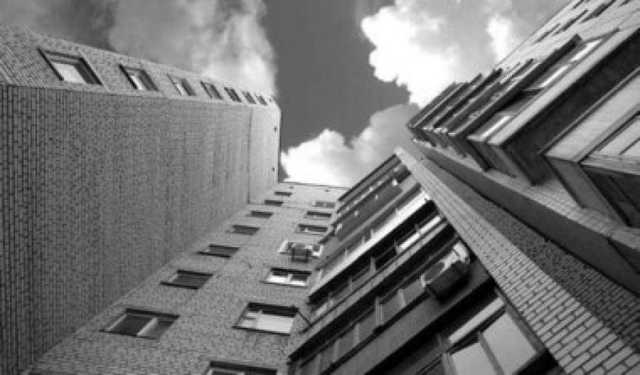 В Харькове больной коронавирусом прыгнул с 7 этажа