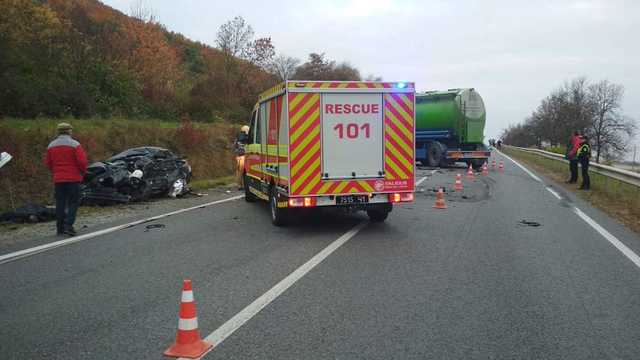 Легковушка влетела в грузовик: на Львовщине произошло ужасное ДТП с жертвами