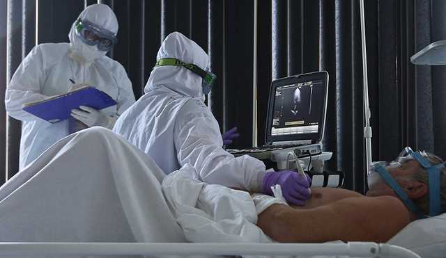 Иммунолог предупредил о «суперволне» коронавируса в России