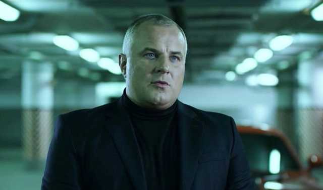 В Ялте звезда сериала "Нюхач" напал с ножом на местного жителя