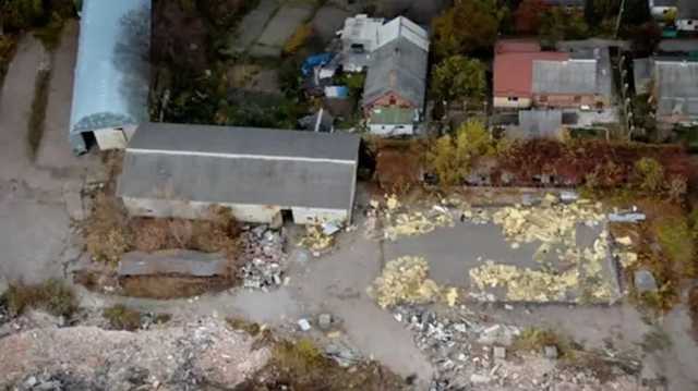 В Житомире снесли фабрику, которая производила легендарные местные носки