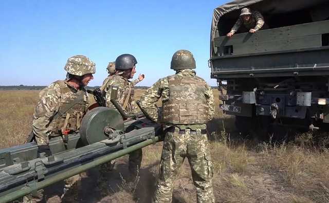 Украинские военные провели учения вблизи админграницы с Крымом: дали отпор противнику