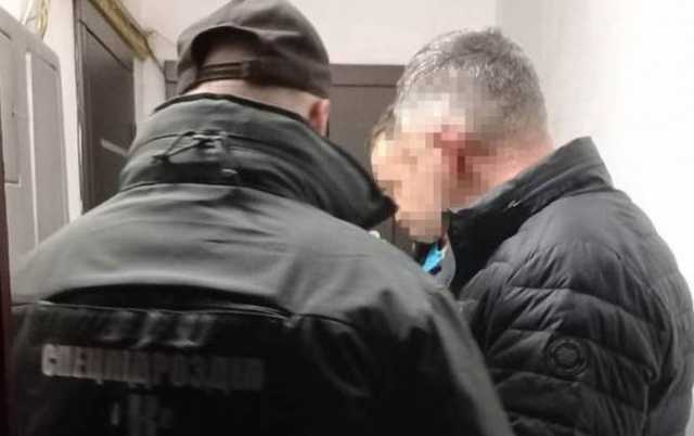 В Житомирской области полицейского уличили в разглашении гостайны