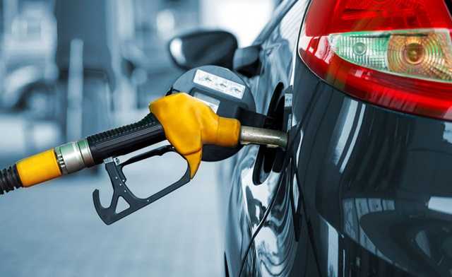 Бензин и дизтопливо резко подорожали после публикации новой максимальной цены