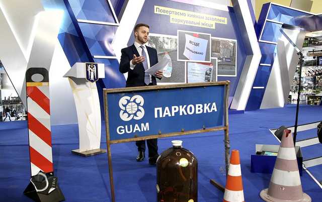 В Киеве можно будет выкупать паркоместа: названы условия