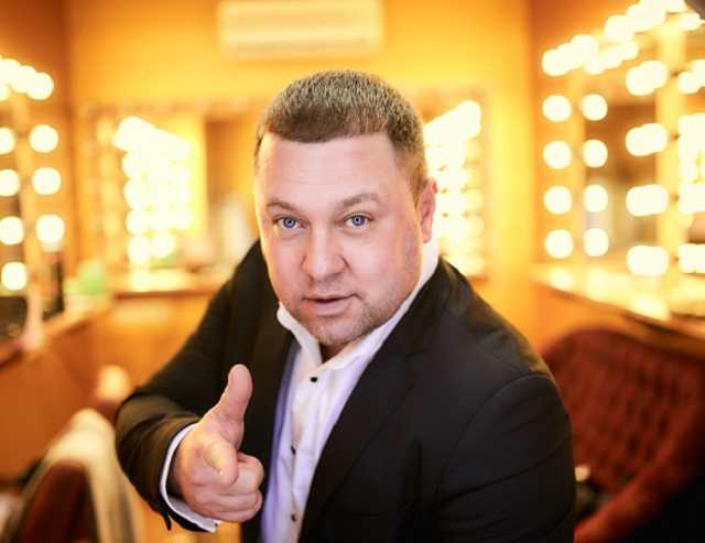 Пикалов из "Квартала 95" развелся с женой после 18 лет брака