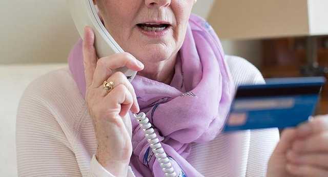 Мошенницы выманили у пенсионерок сотни тысяч гривен