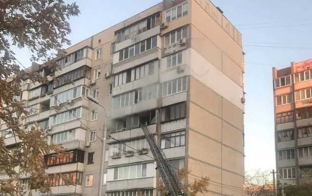 В Киеве на Оболони произошел пожар в многоэтажке