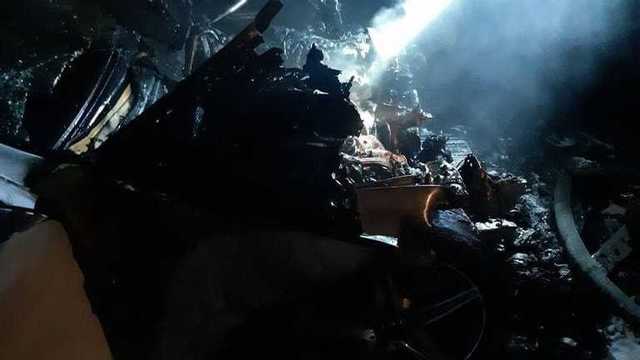 В Белой Церкви на Киевщине дотла сгорели два автомобиля