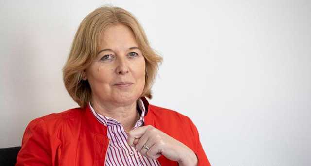 Немецкий парламент возглавила женщина. Кто она? — Deutsche Welle