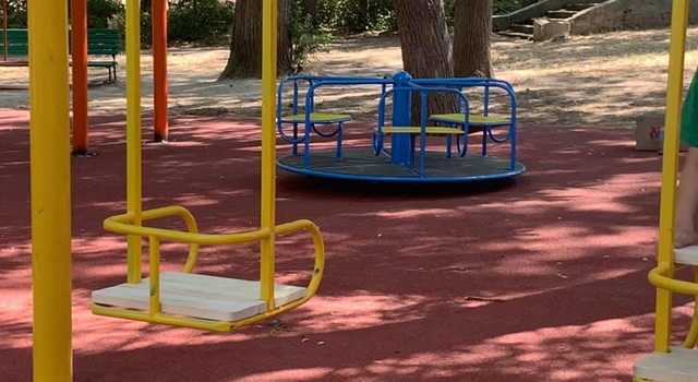 В Одессе на детской площадке очевидцы нашли труп