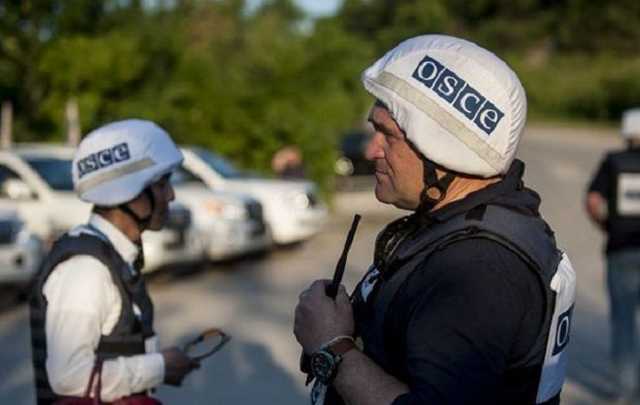 Миссия ОБСЕ насчитала за сутки 455 нарушений режима прекращения огня