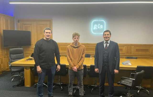 Разработчика фейковой "Дії" пригласили на стажировку в Минцифры, - замминистра МВД Енин