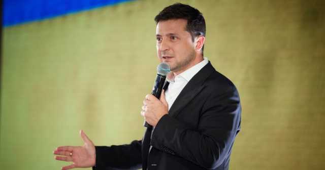 Зеленский поздравил украинцев с Днем освобождения Украины от фашистских захватчиков