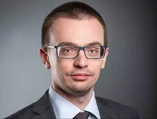 На фото Артем Подольский