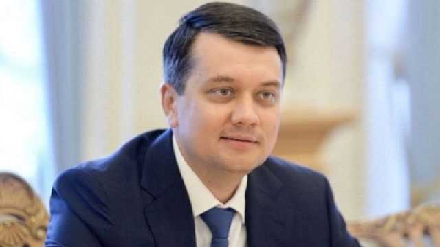 Это может быть прецедентом, – Кравчук об исключении Разумкова из "Слуги народа"