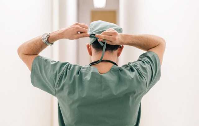 Жизнь за 500 долларов: откуда в Украине берутся горе-врачи