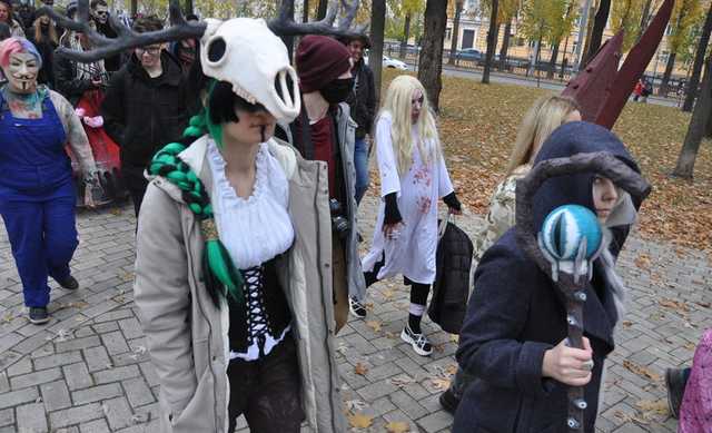 Парад зомби накануне праздника Хэллоуин прошел в центре Киева