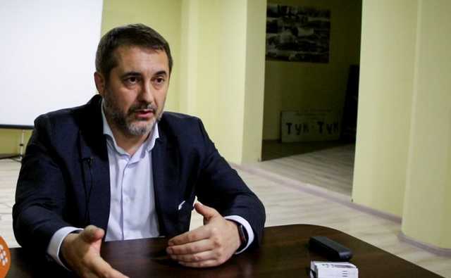 У главы Луганской ОГА в поезде украли кошелек с 5 тысячами долларов