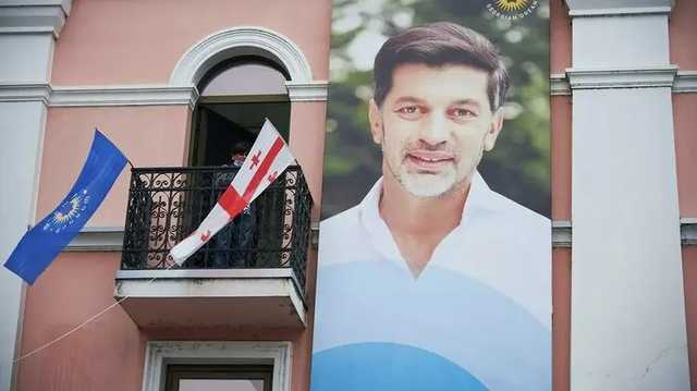 Экс-звезда "Динамо" Киев Каладзе останется мэром Тбилиси, его избрали на второй срок