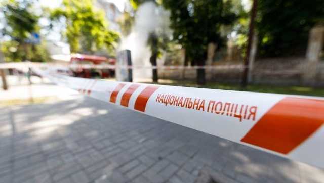 Во Львове ищут "взрывчатку" в трех торговых центрах