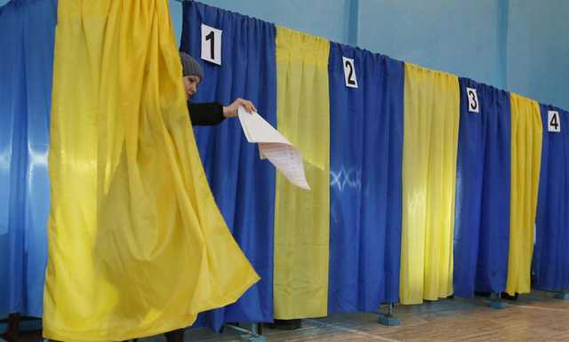 Довыборы в Раду: в Черкасской области возобновили подсчет голосов