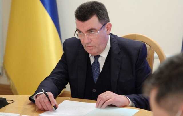 Данилов назвал дезинформацией заявления СМИ о скоплении российских войск