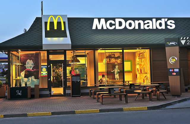 Руководство McDonald’s закрыло часть заведений в Украине